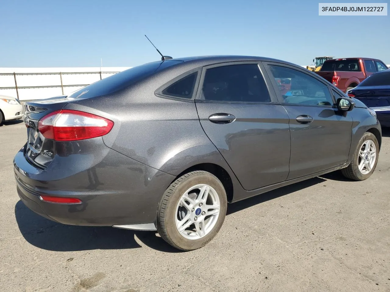 3FADP4BJ0JM122727 2018 Ford Fiesta Se