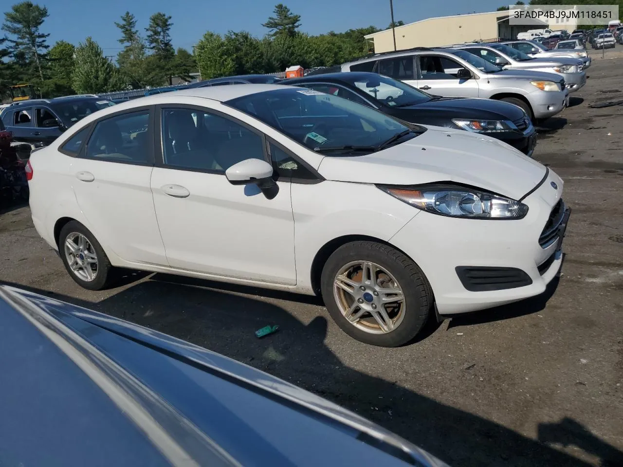 3FADP4BJ9JM118451 2018 Ford Fiesta Se