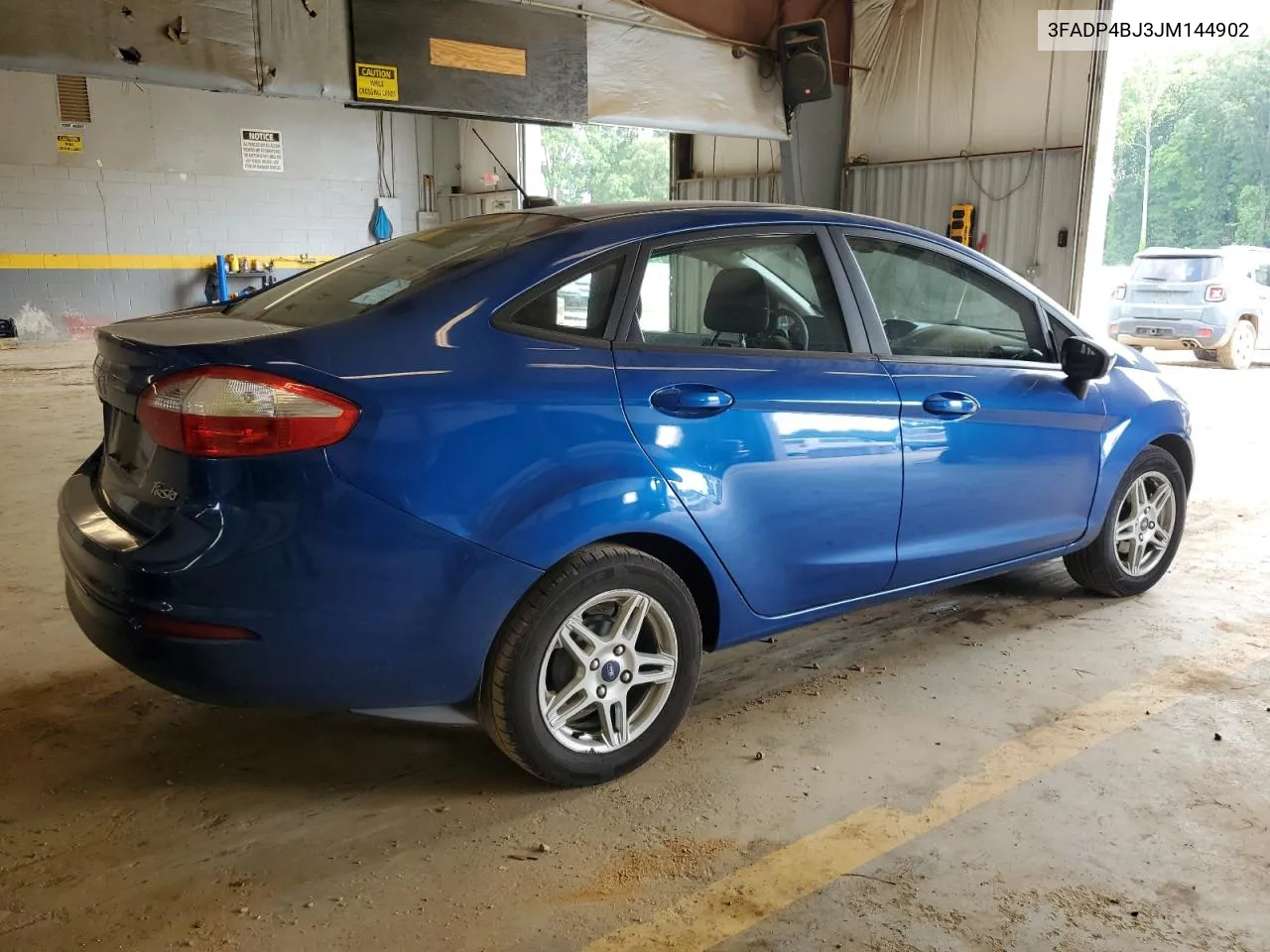 3FADP4BJ3JM144902 2018 Ford Fiesta Se