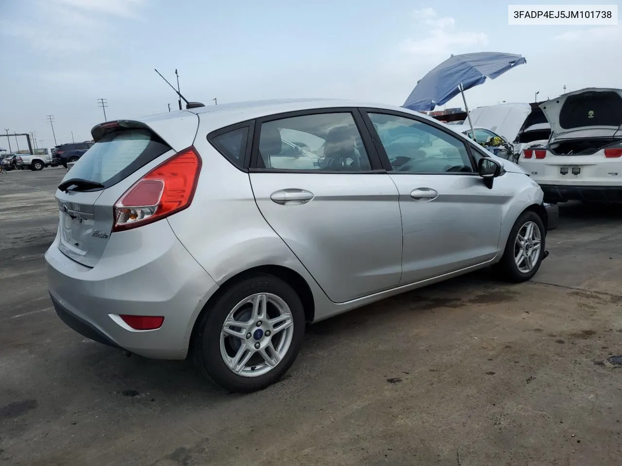 3FADP4EJ5JM101738 2018 Ford Fiesta Se