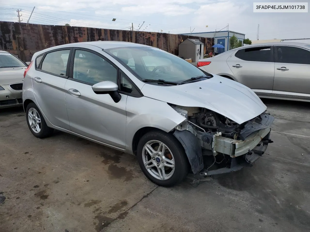 3FADP4EJ5JM101738 2018 Ford Fiesta Se