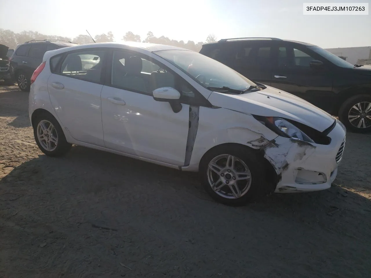 3FADP4EJ3JM107263 2018 Ford Fiesta Se