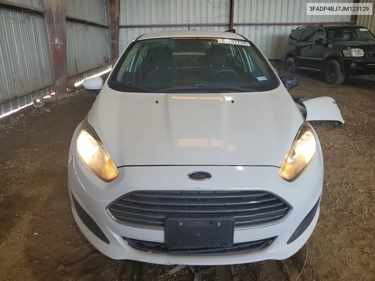 2018 Ford Fiesta Se VIN: 3FADP4BJ7JM123129 Lot: 61291714