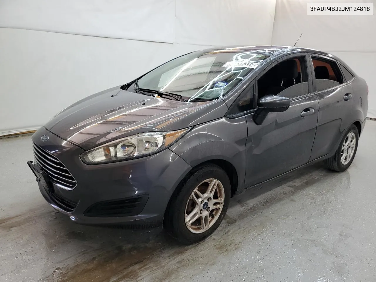 3FADP4BJ2JM124818 2018 Ford Fiesta Se