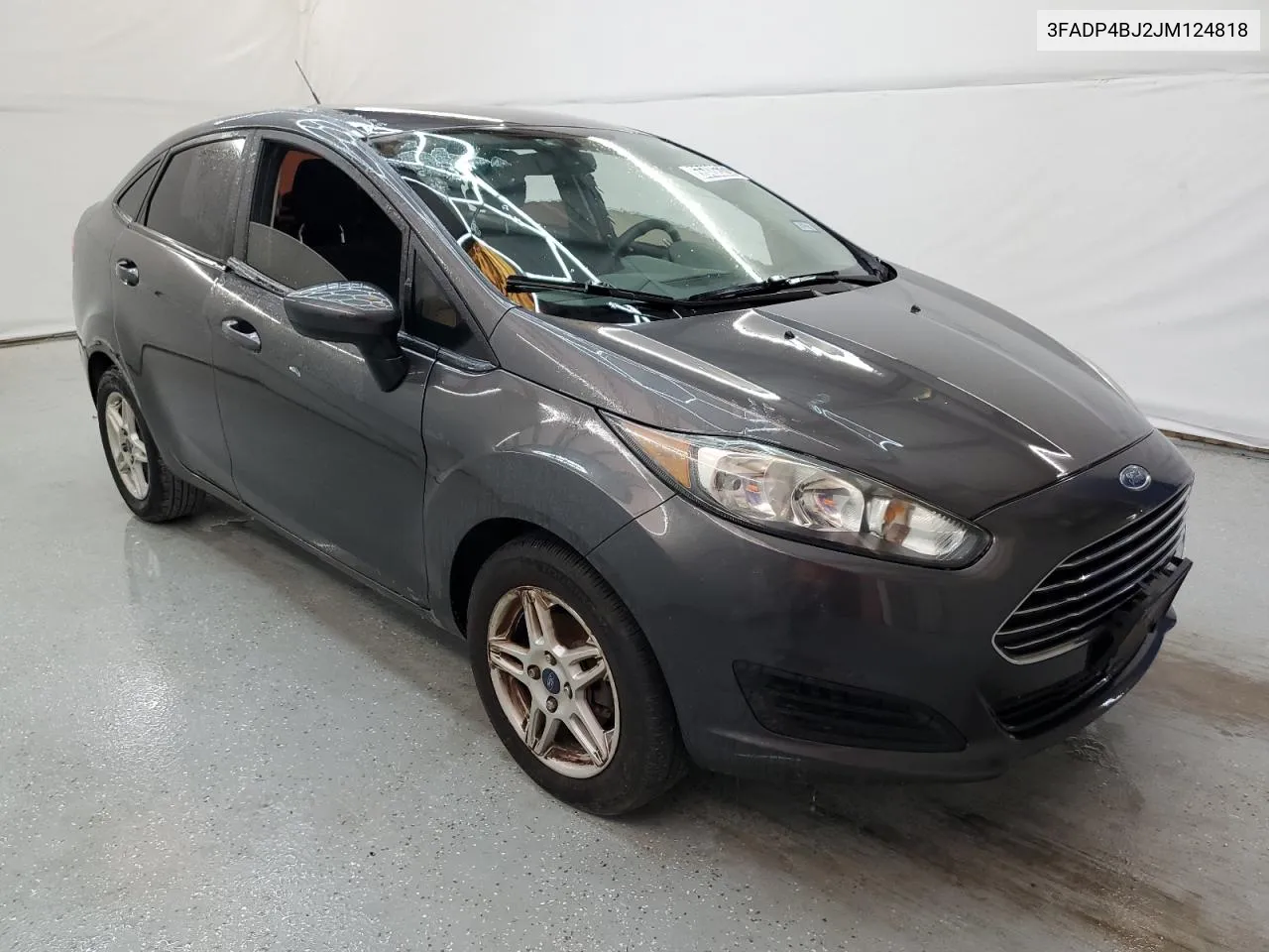 3FADP4BJ2JM124818 2018 Ford Fiesta Se