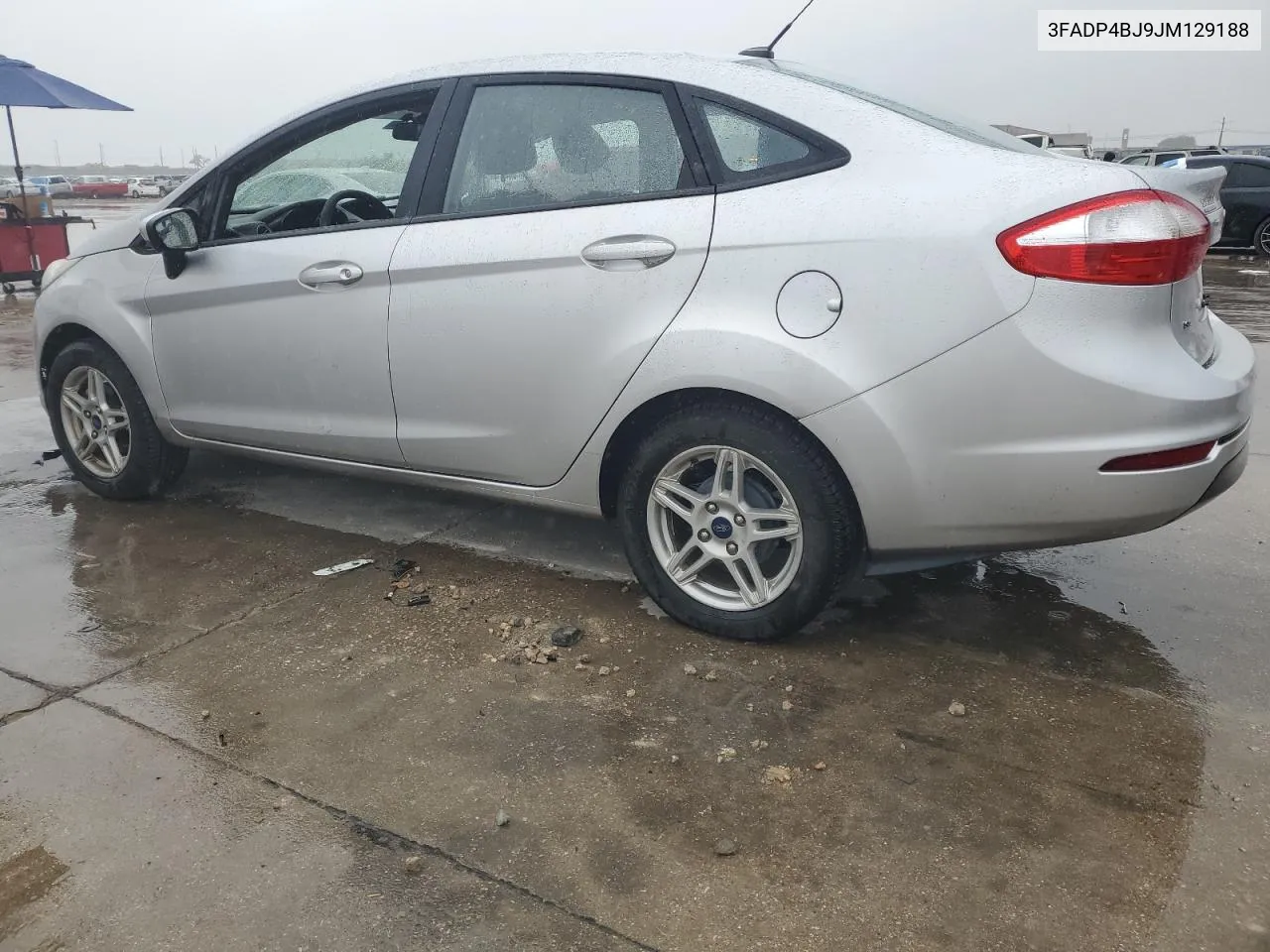 3FADP4BJ9JM129188 2018 Ford Fiesta Se