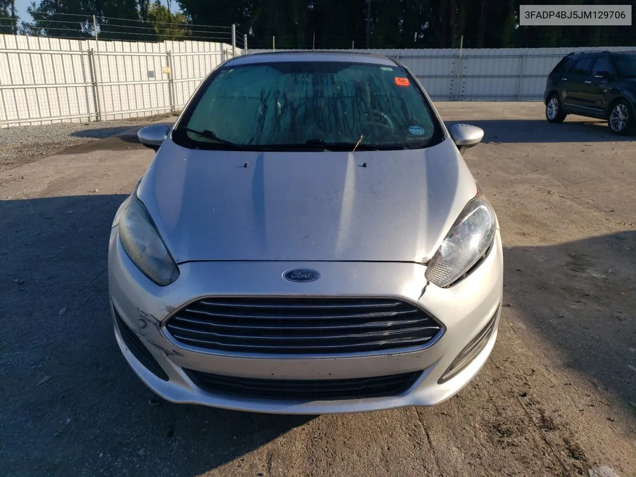 3FADP4BJ5JM129706 2018 Ford Fiesta Se