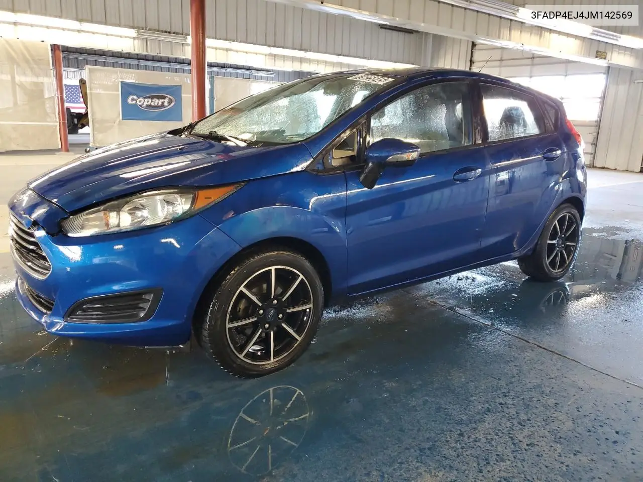 3FADP4EJ4JM142569 2018 Ford Fiesta Se