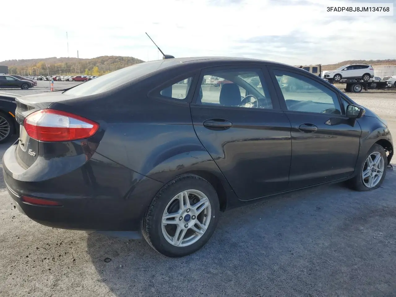 3FADP4BJ8JM134768 2018 Ford Fiesta Se