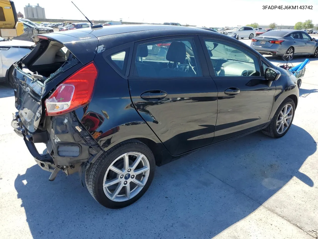 3FADP4EJ6KM143742 2019 Ford Fiesta Se