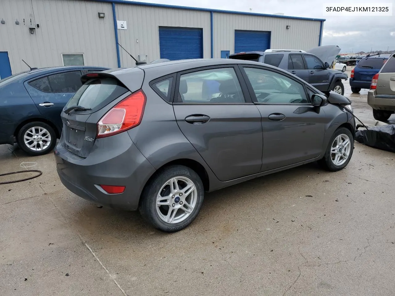 3FADP4EJ1KM121325 2019 Ford Fiesta Se