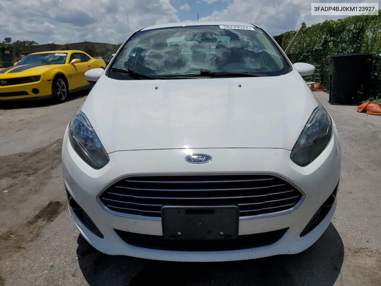 3FADP4BJ0KM123927 2019 Ford Fiesta Se