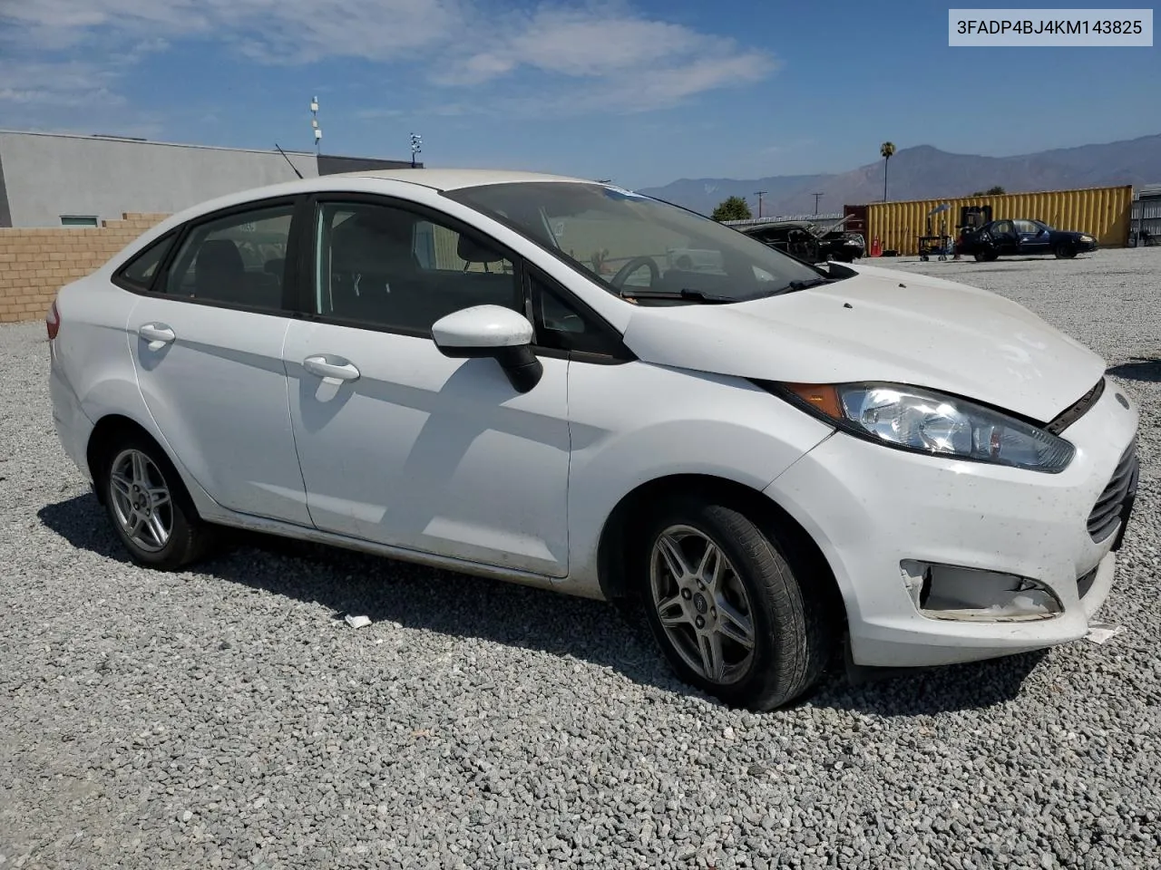 3FADP4BJ4KM143825 2019 Ford Fiesta Se