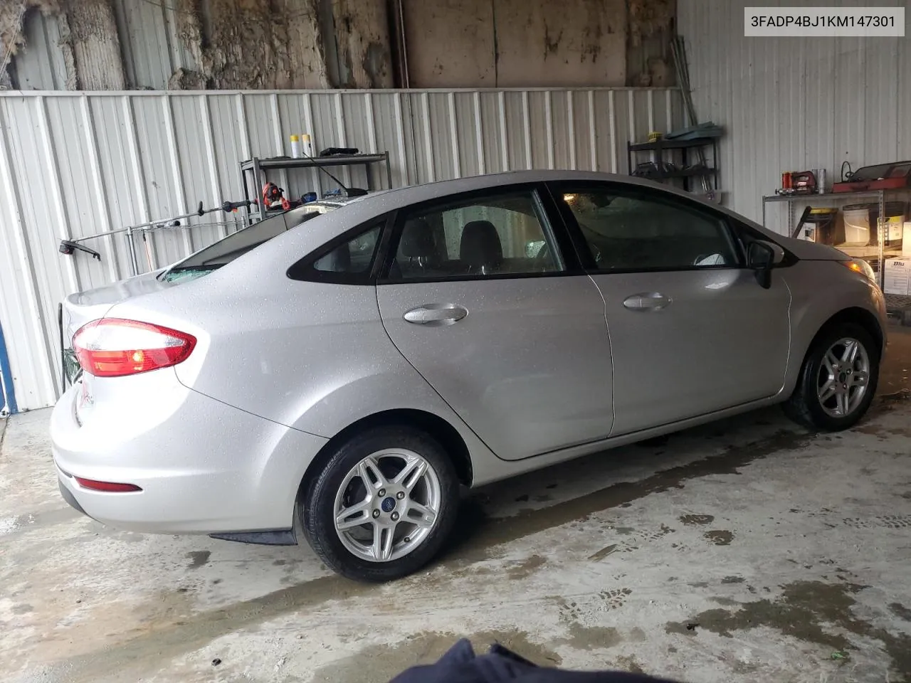 3FADP4BJ1KM147301 2019 Ford Fiesta Se