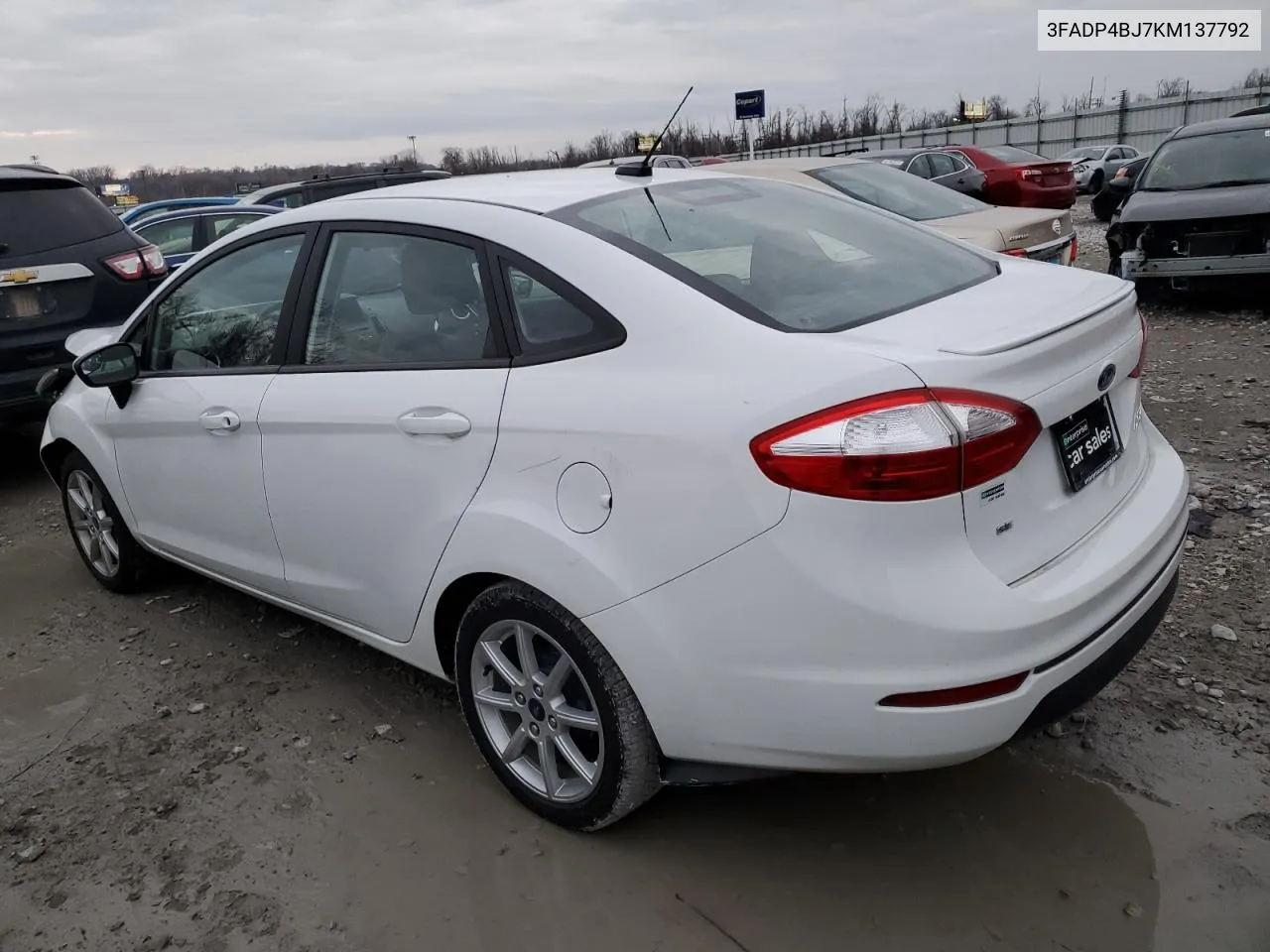 3FADP4BJ7KM137792 2019 Ford Fiesta Se