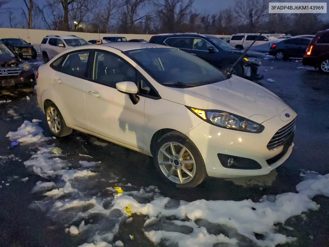 3FADP4BJ6KM143969 2019 Ford Fiesta Se