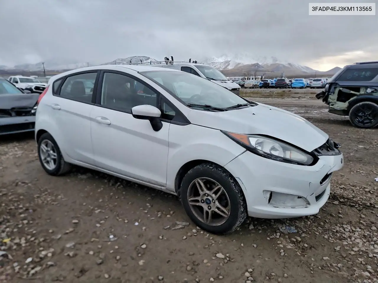 3FADP4EJ3KM113565 2019 Ford Fiesta Se