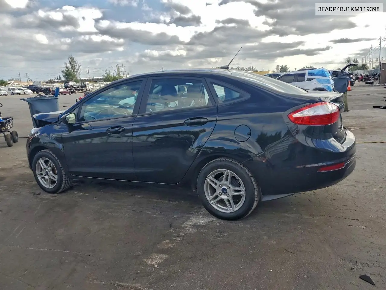 3FADP4BJ1KM119398 2019 Ford Fiesta Se