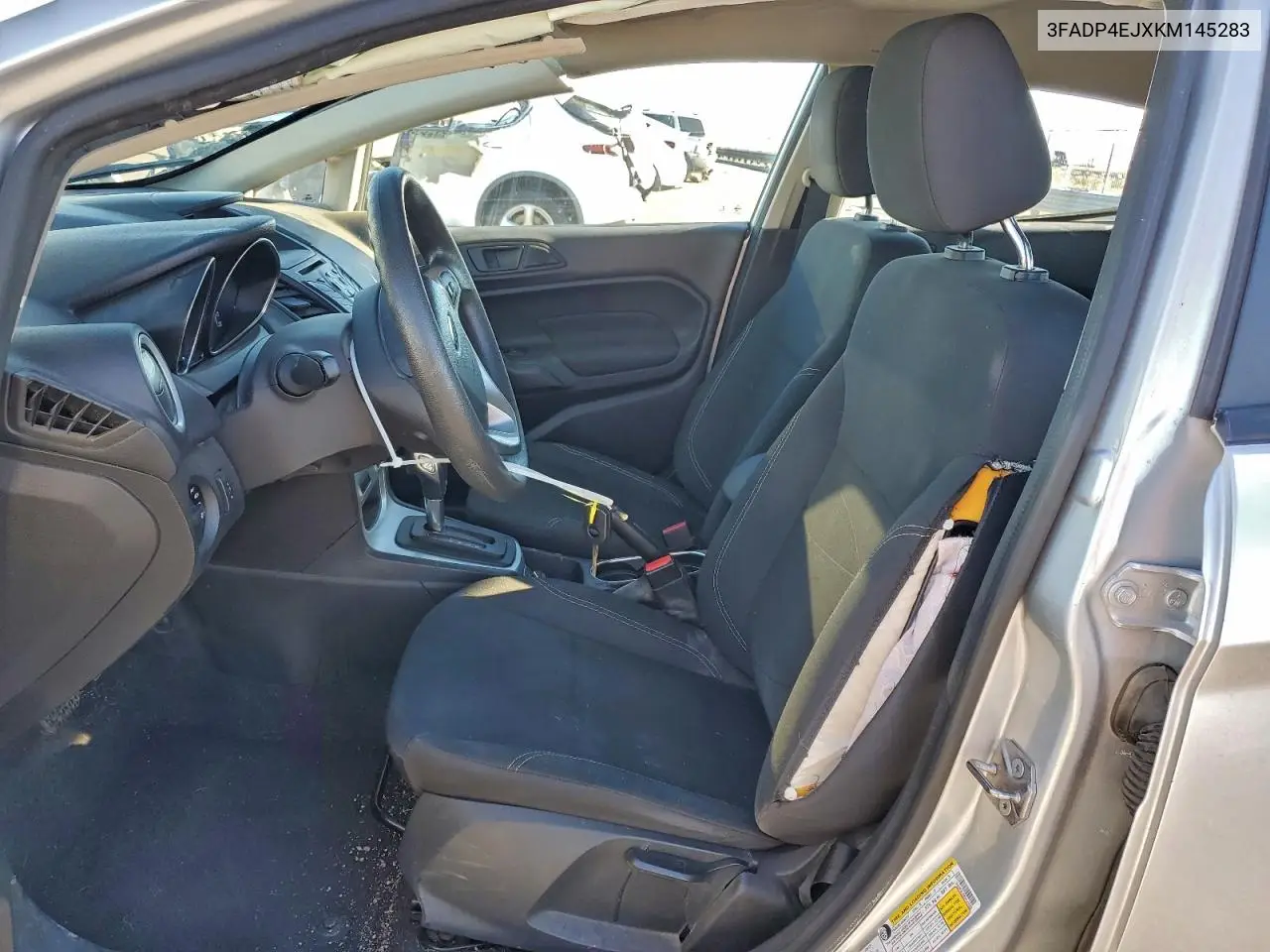 3FADP4EJXKM145283 2019 Ford Fiesta Se