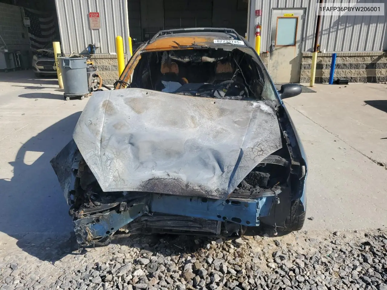 1FAFP36P8YW206001 2000 Ford Focus Se