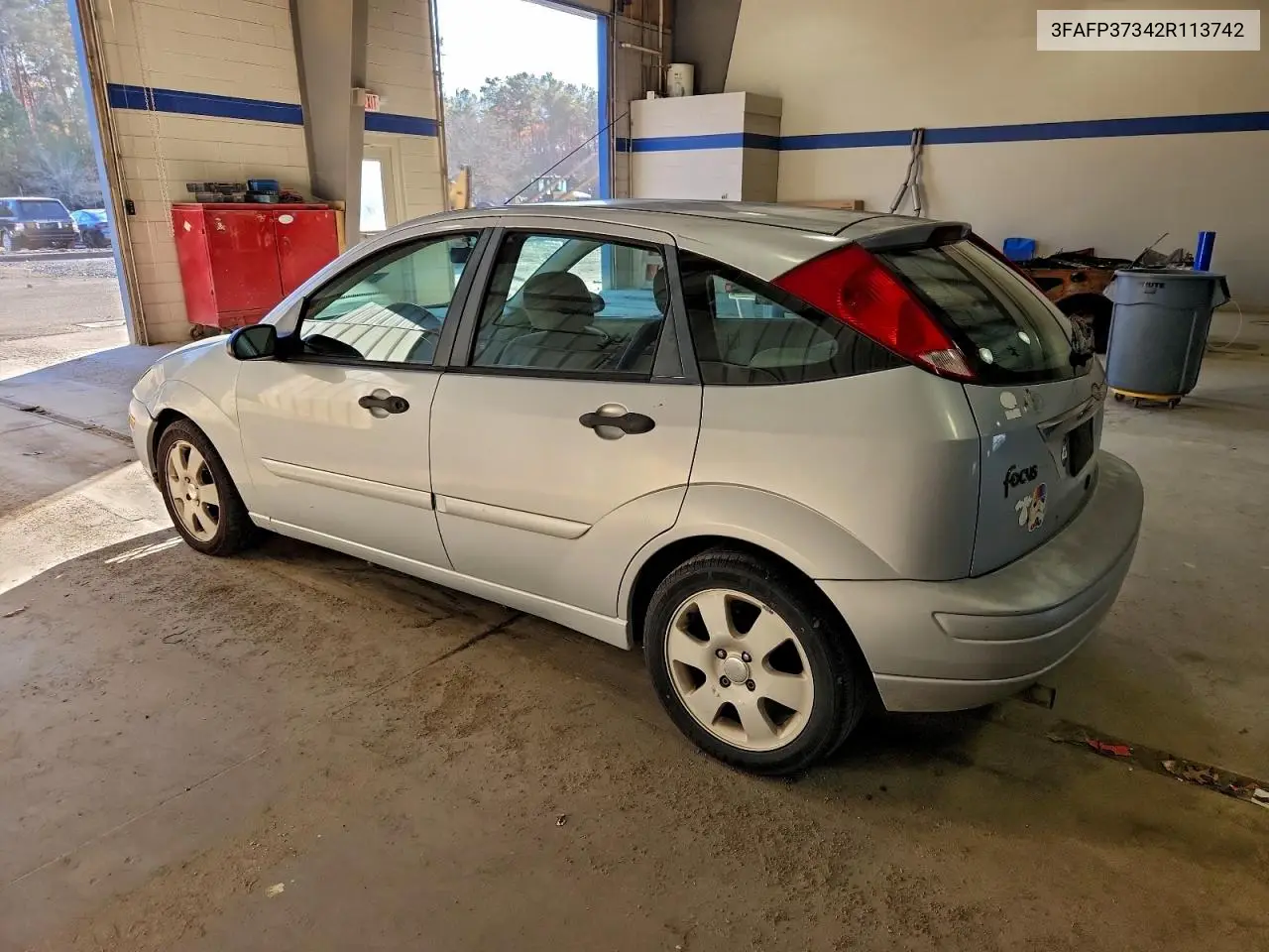 3FAFP37342R113742 2002 Ford Focus Zx5