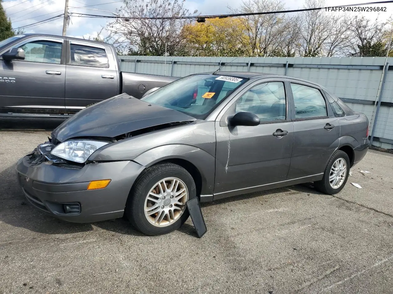 1FAFP34N25W296842 2005 Ford Focus Zx4