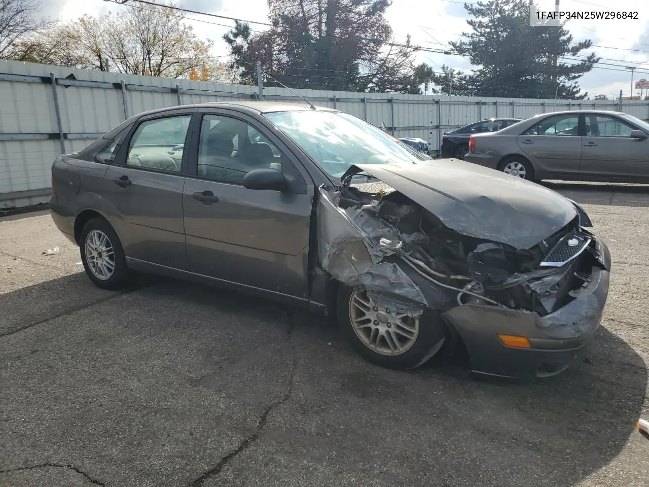 1FAFP34N25W296842 2005 Ford Focus Zx4