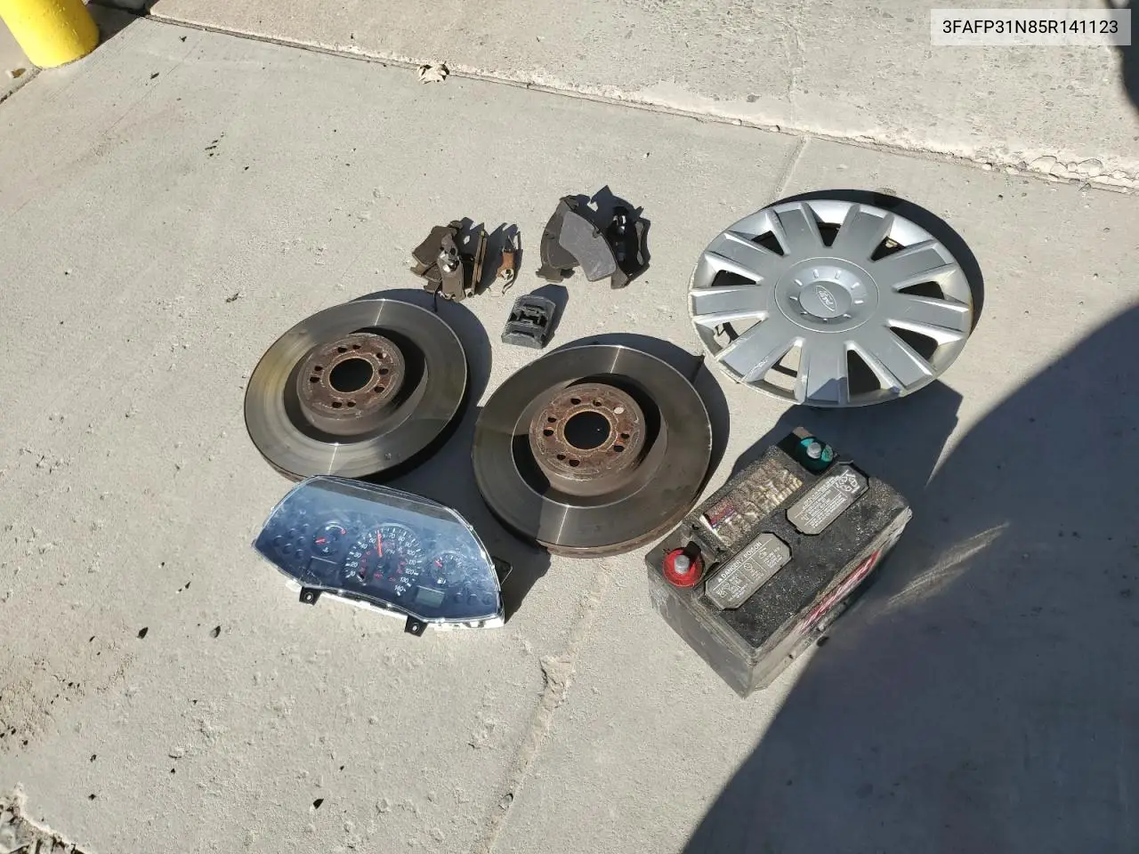 3FAFP31N85R141123 2005 Ford Focus Zx3