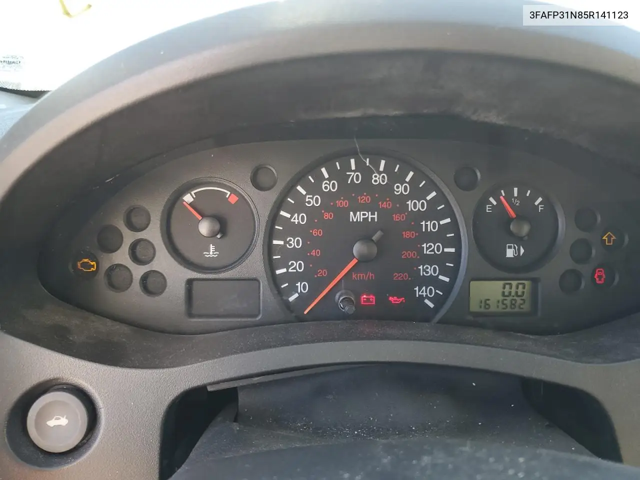 3FAFP31N85R141123 2005 Ford Focus Zx3