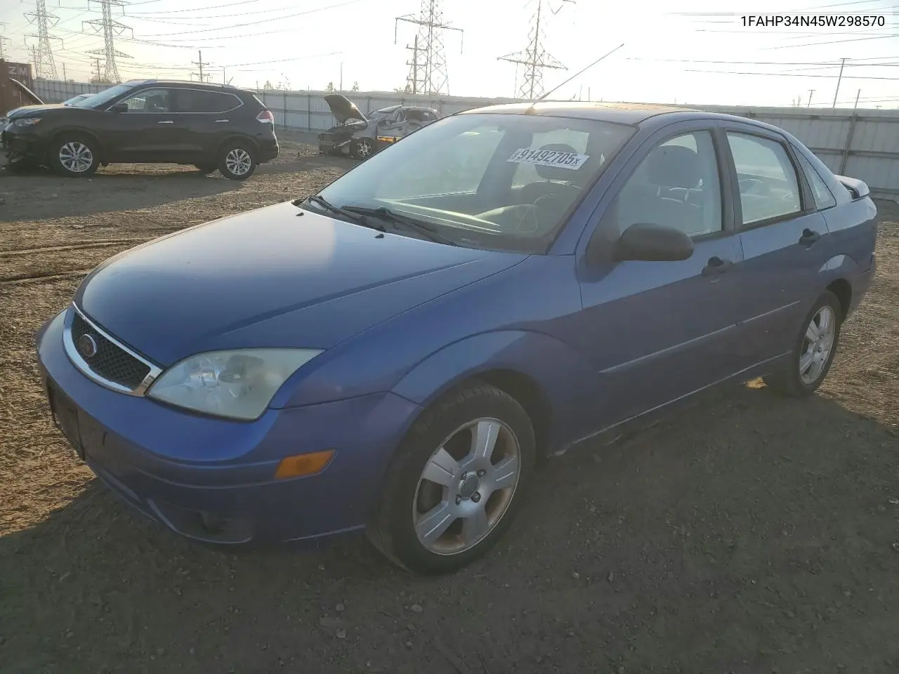 1FAHP34N45W298570 2005 Ford Focus Zx4