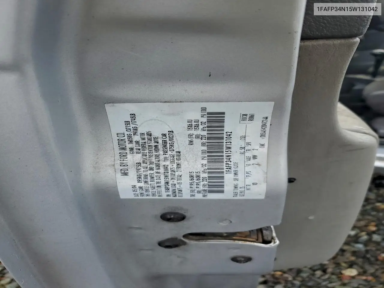 1FAFP34N15W131042 2005 Ford Focus Zx4