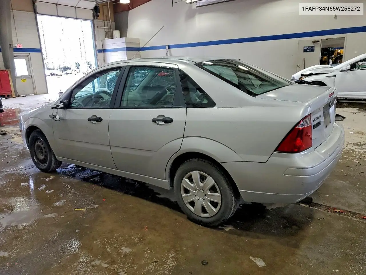 1FAFP34N65W258272 2005 Ford Focus Zx4