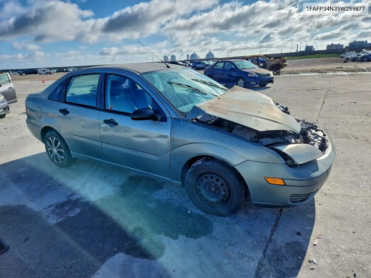 1FAFP34N35W299877 2005 Ford Focus Zx4