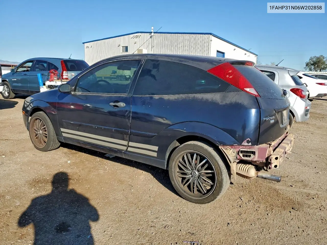 1FAHP31N06W202858 2006 Ford Focus Zx3