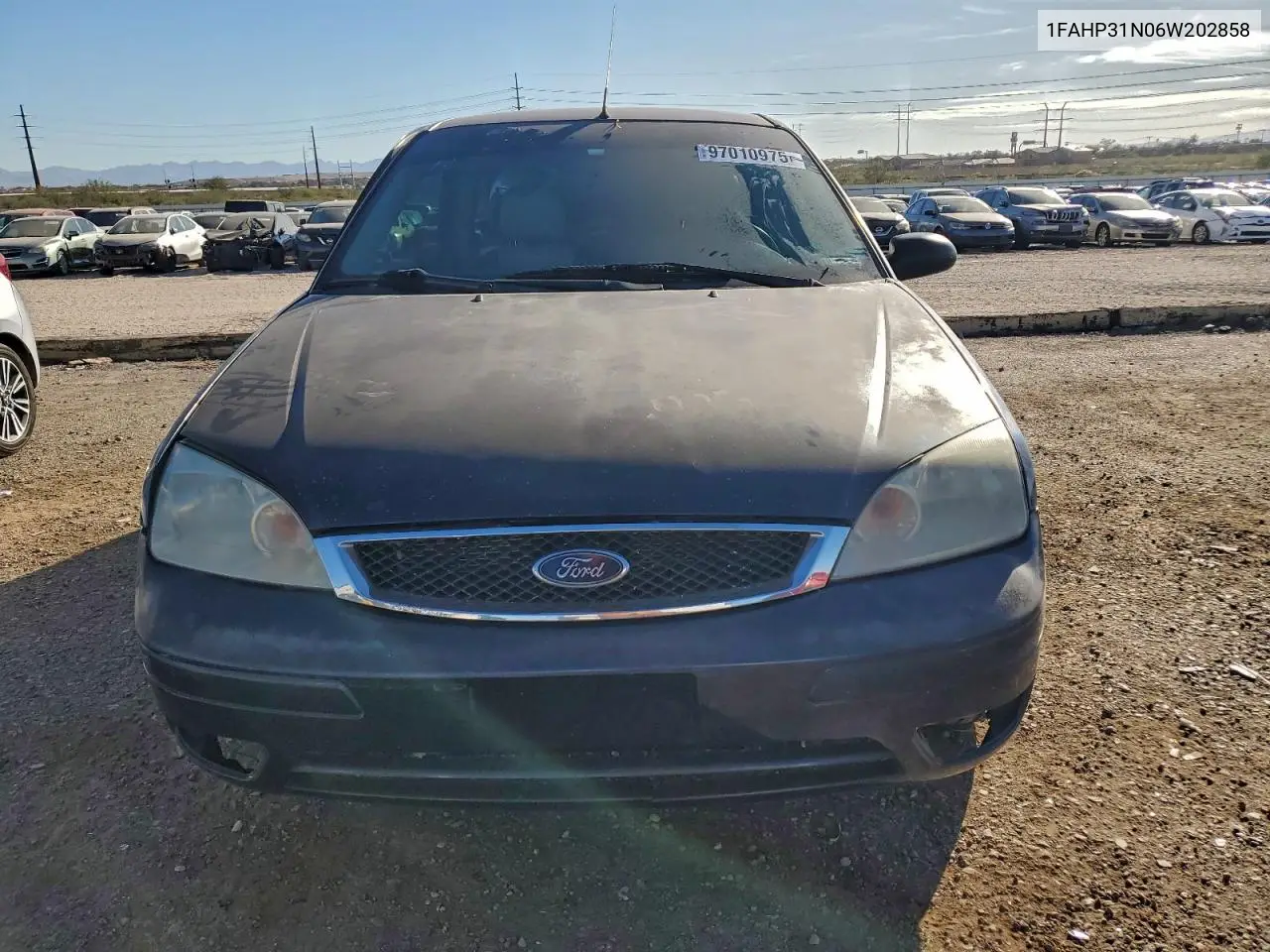 1FAHP31N06W202858 2006 Ford Focus Zx3