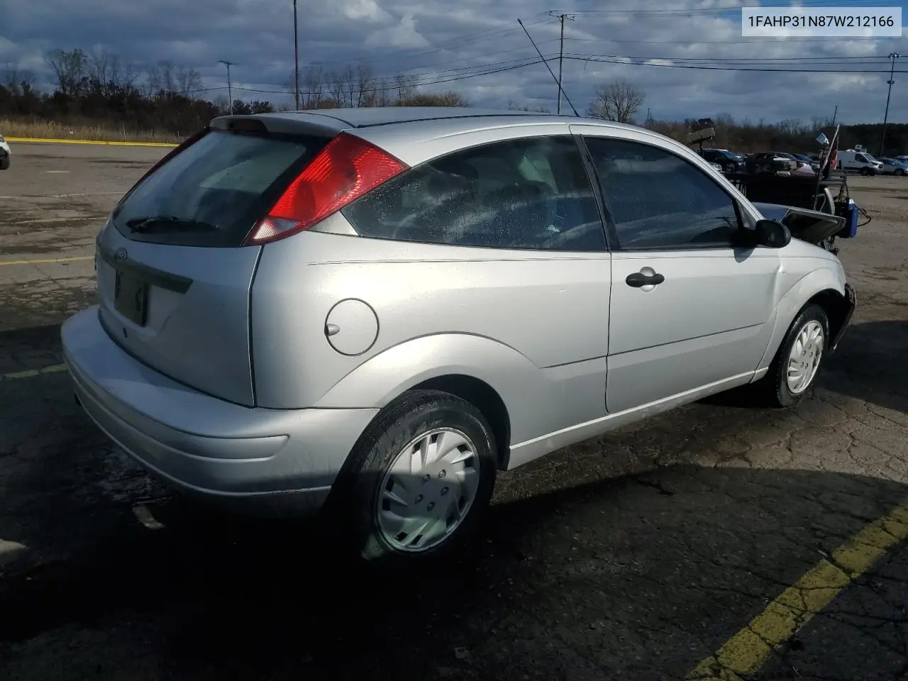 1FAHP31N87W212166 2007 Ford Focus Zx3