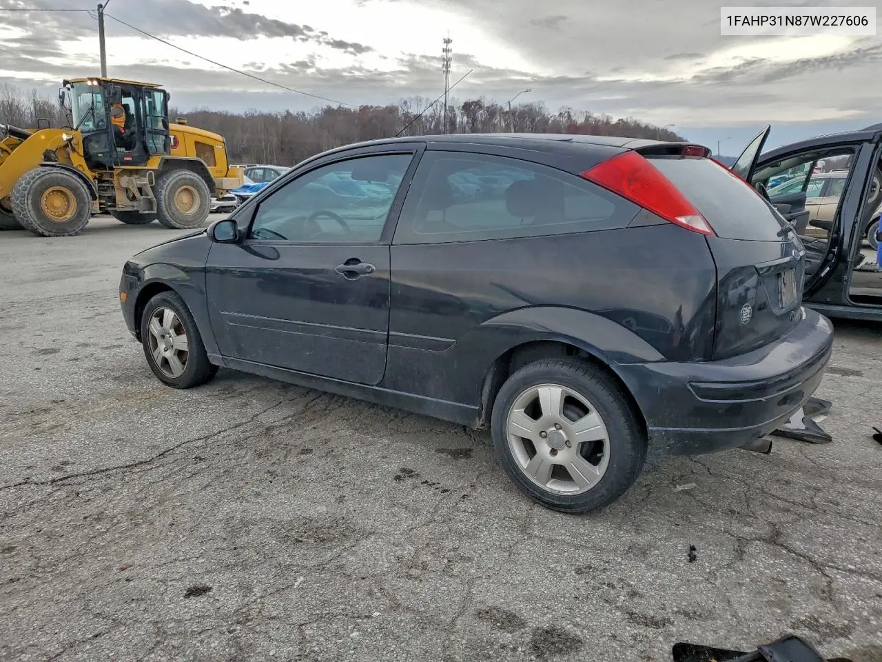 1FAHP31N87W227606 2007 Ford Focus Zx3