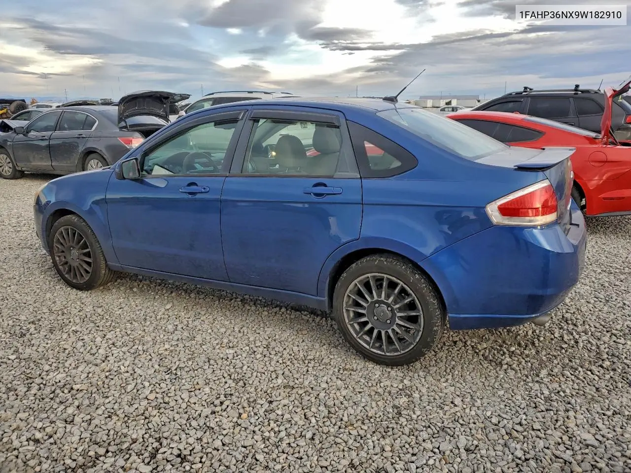 1FAHP36NX9W182910 2009 Ford Focus Ses