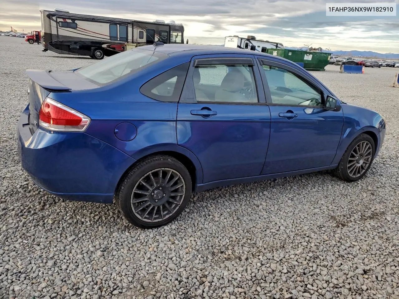 1FAHP36NX9W182910 2009 Ford Focus Ses