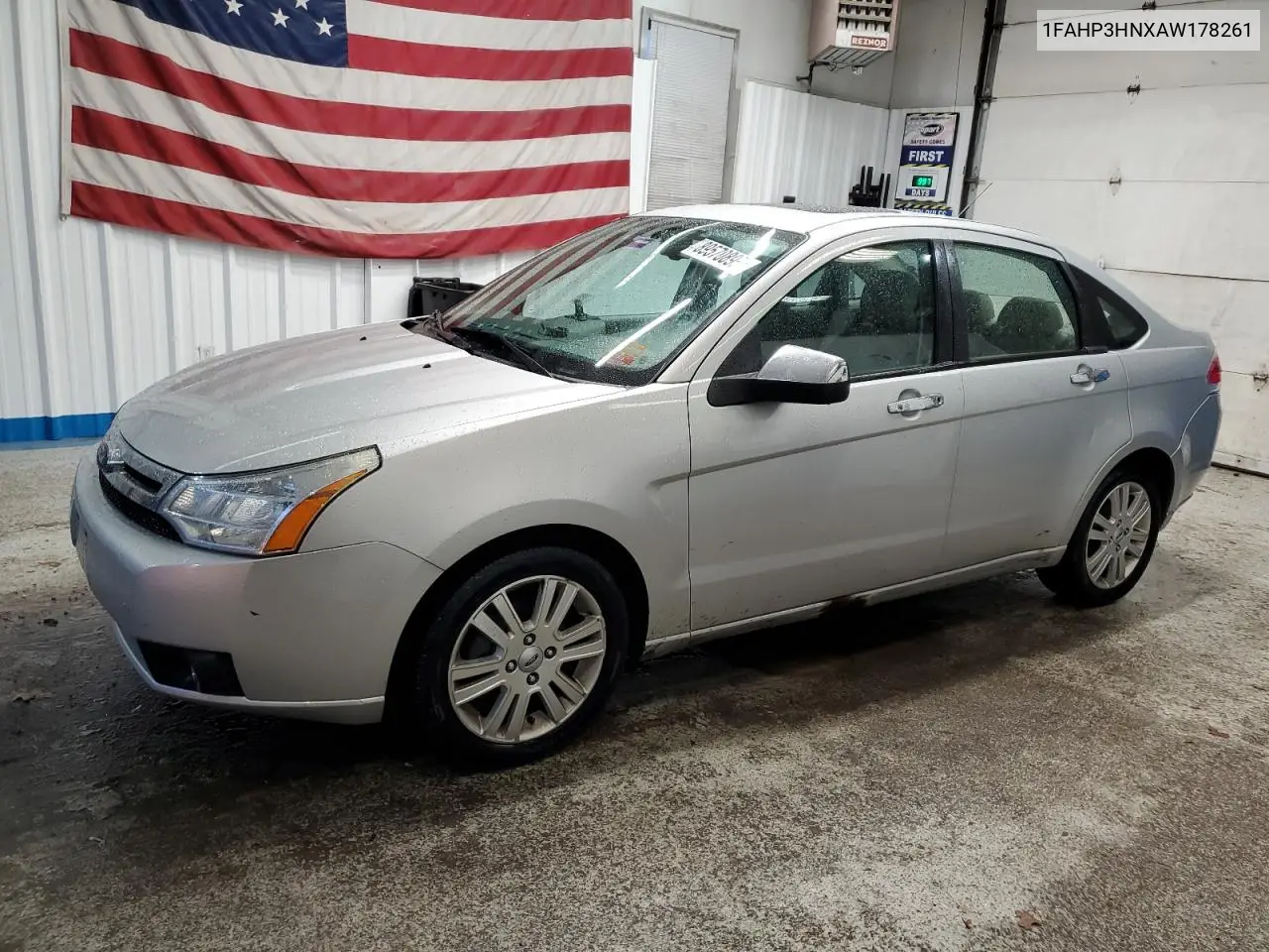 1FAHP3HNXAW178261 2010 Ford Focus Sel