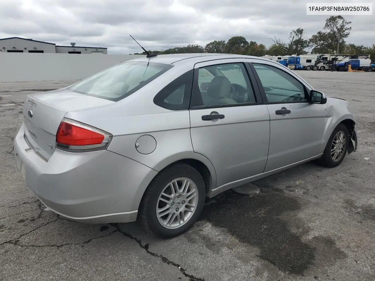 1FAHP3FN8AW250786 2010 Ford Focus Se
