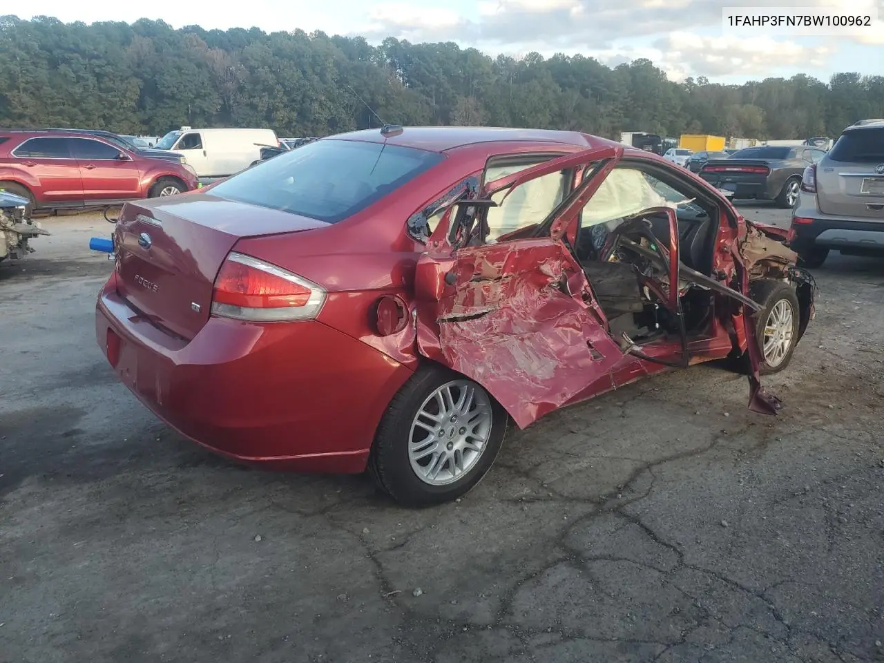 1FAHP3FN7BW100962 2011 Ford Focus Se