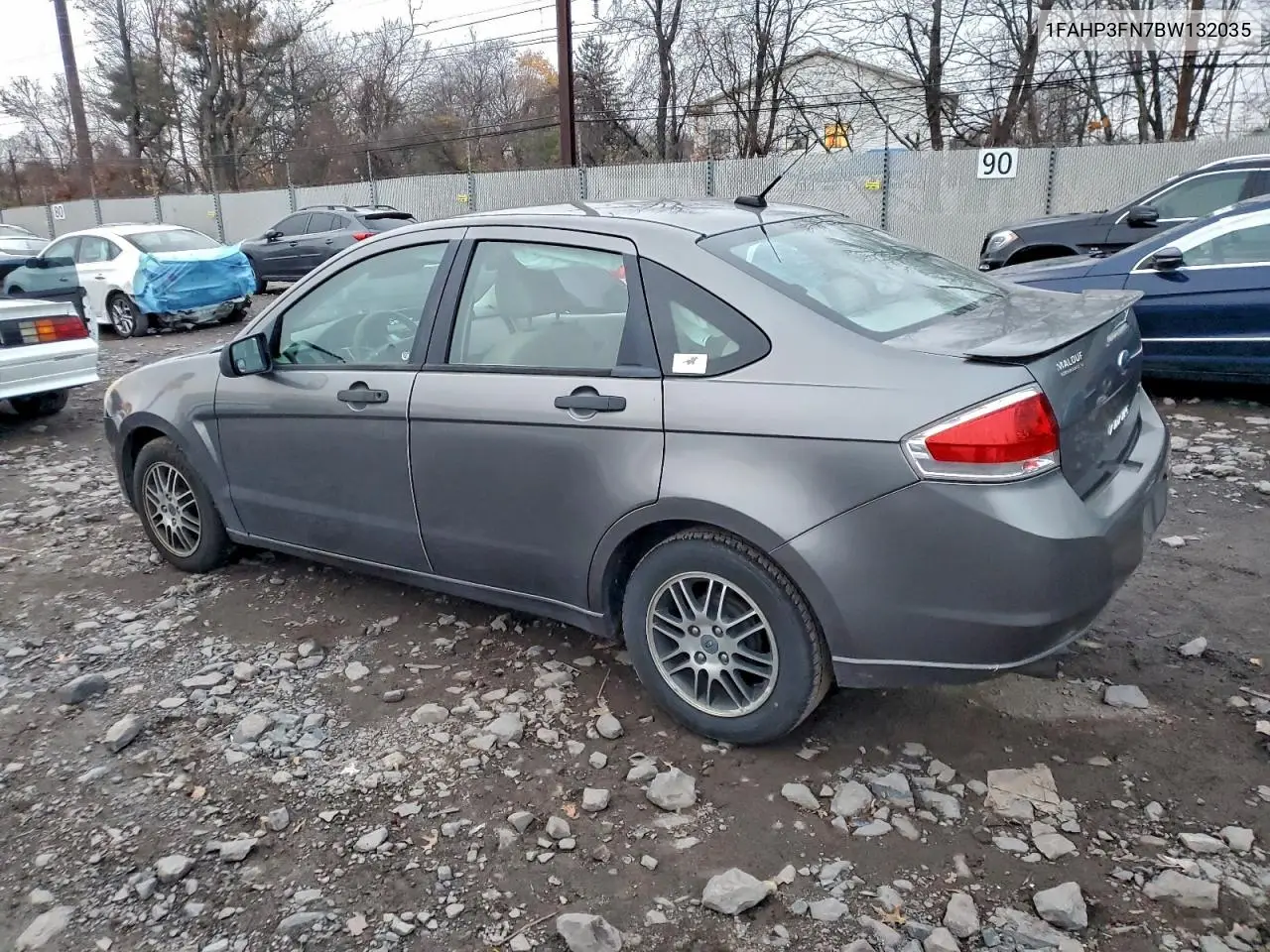1FAHP3FN7BW132035 2011 Ford Focus Se