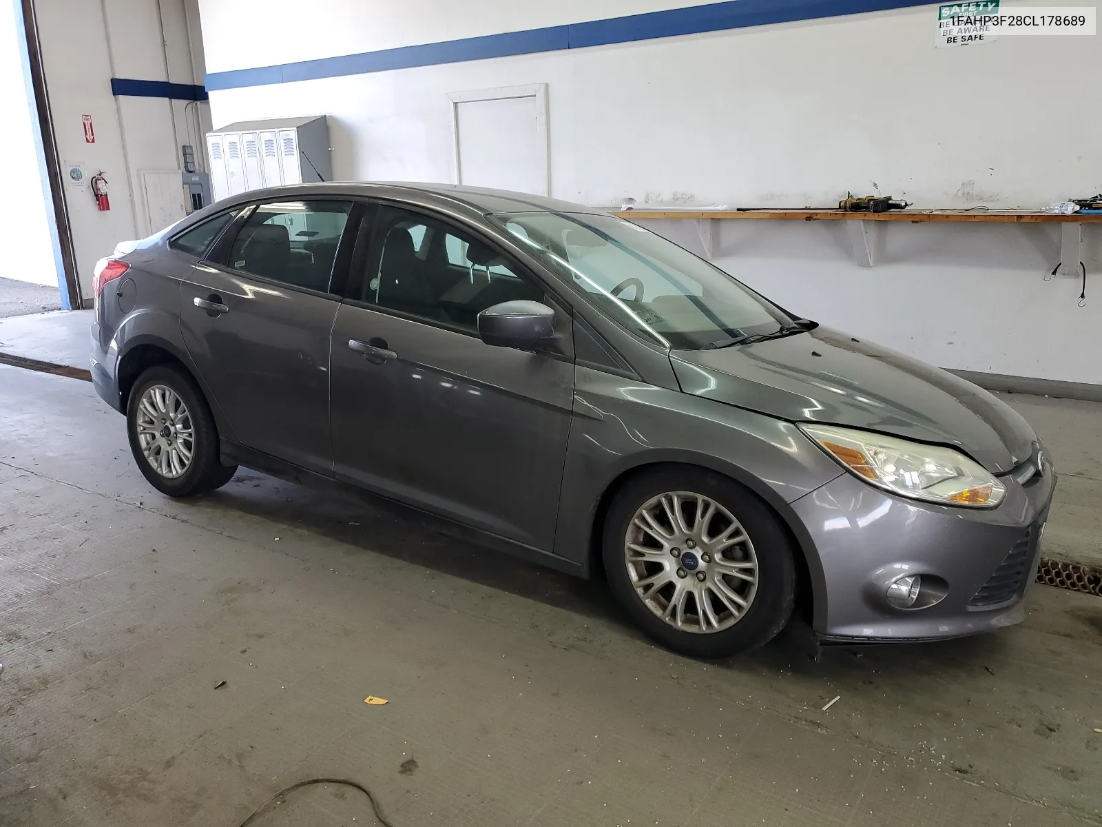 1FAHP3F28CL178689 2012 Ford Focus Se