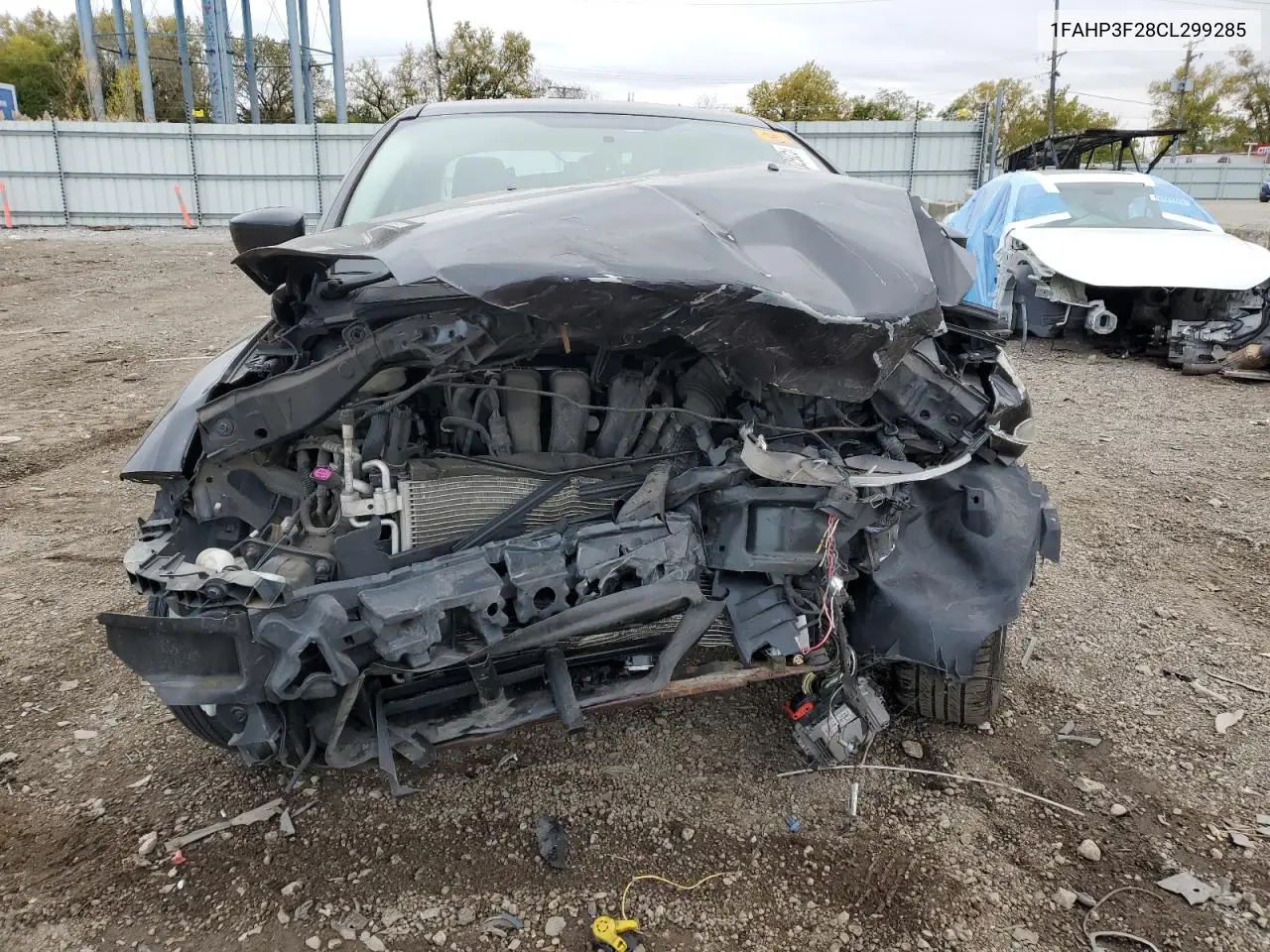 1FAHP3F28CL299285 2012 Ford Focus Se