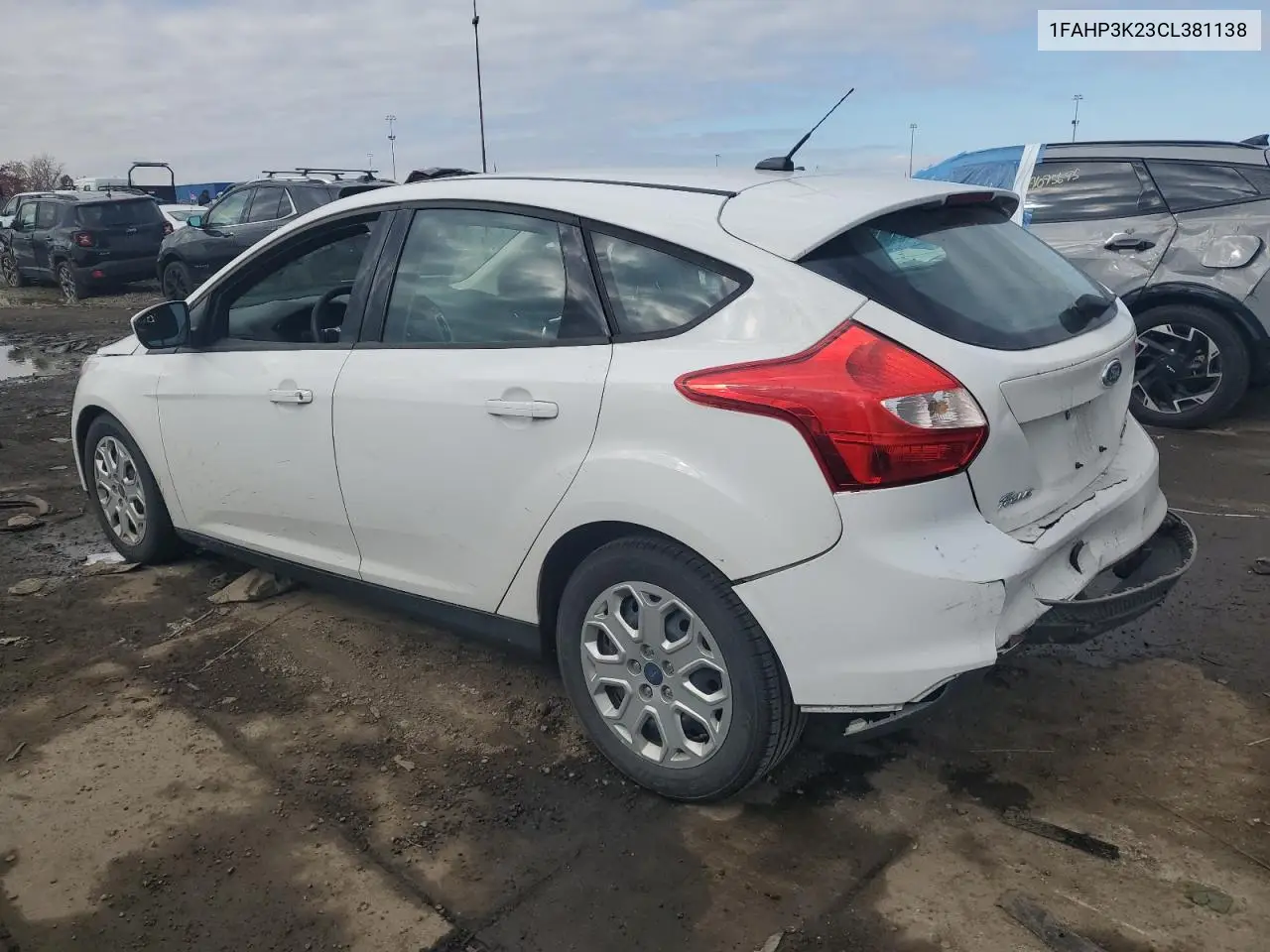 1FAHP3K23CL381138 2012 Ford Focus Se