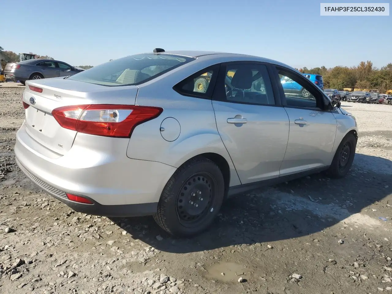 1FAHP3F25CL352430 2012 Ford Focus Se
