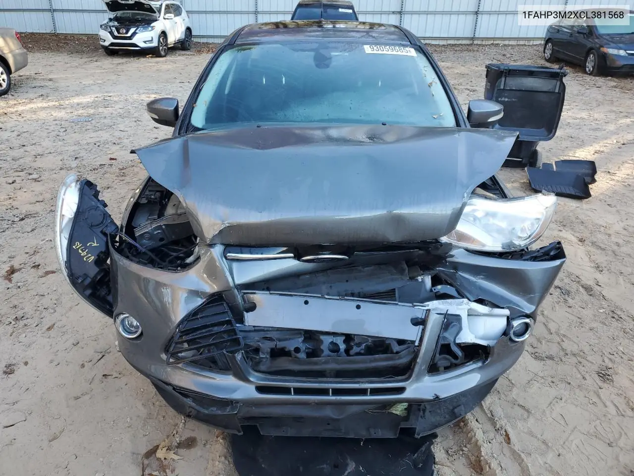 1FAHP3M2XCL381568 2012 Ford Focus Sel
