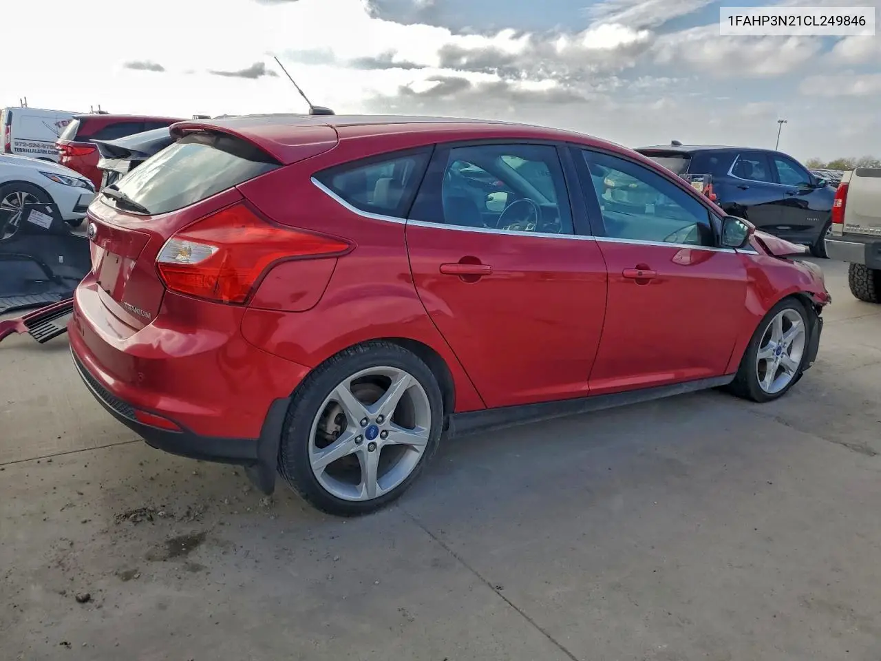 1FAHP3N21CL249846 2012 Ford Focus Titanium