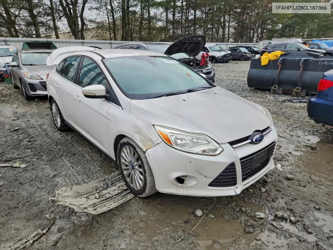 1FAHP3J28CL187366 2012 Ford Focus Titanium